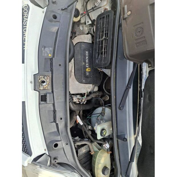 2006 Renault Trafic-48054300