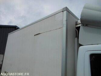 2009-renault-maxity-1466148-48054327