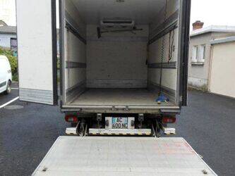 2009-renault-maxity-1466148-48054331