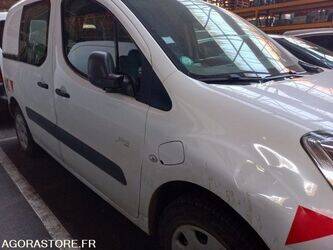 2016-peugeot-partner-1466156-48054510