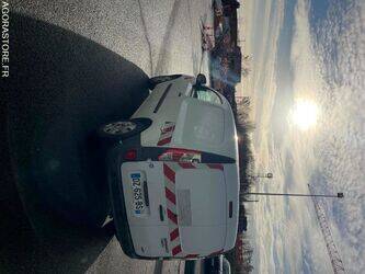 2016-renault-kangoo-1-5-dci-48054616