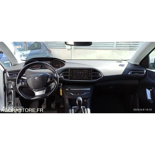2017 Peugeot 308-48054646
