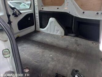 2012-peugeot-partner-1466164-48054683