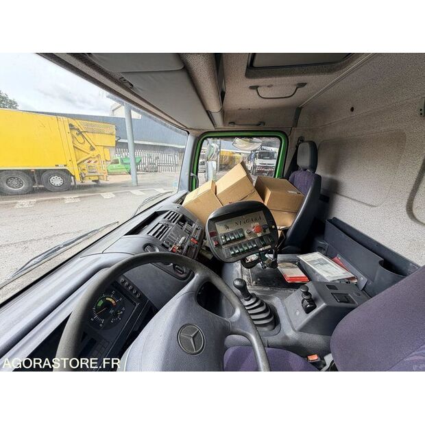 2004 Mercedes-Benz 1523-48054754
