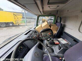 2004-mercedes-benz-1523-48054754