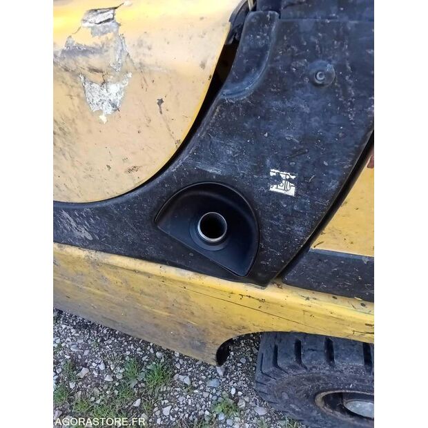2010 Yale GDP25VX-48054785