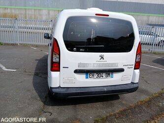 2016-peugeot-partner-1466175-48054995