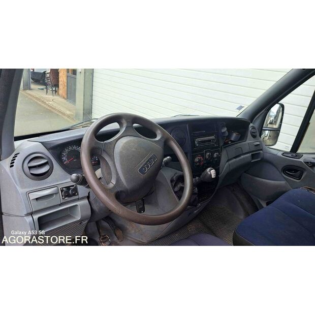 2008 Iveco 35C15-48055611