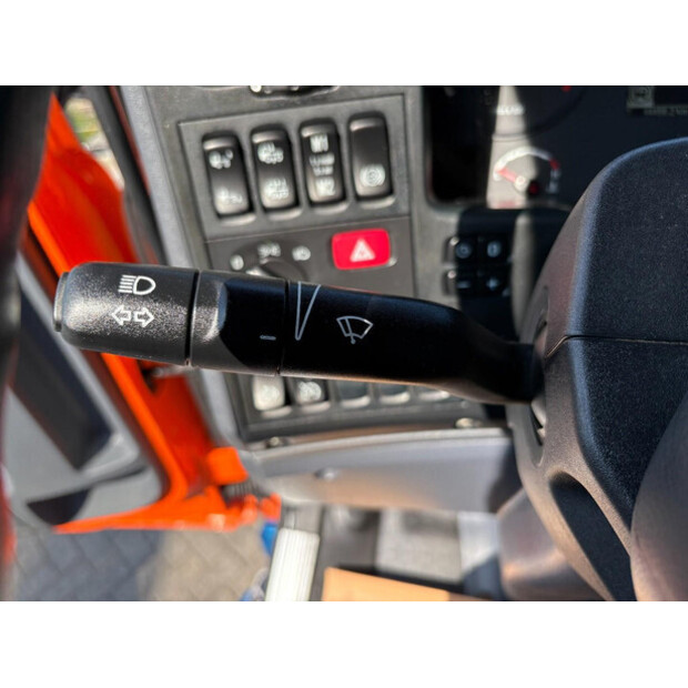2015 Scania P280-48056800
