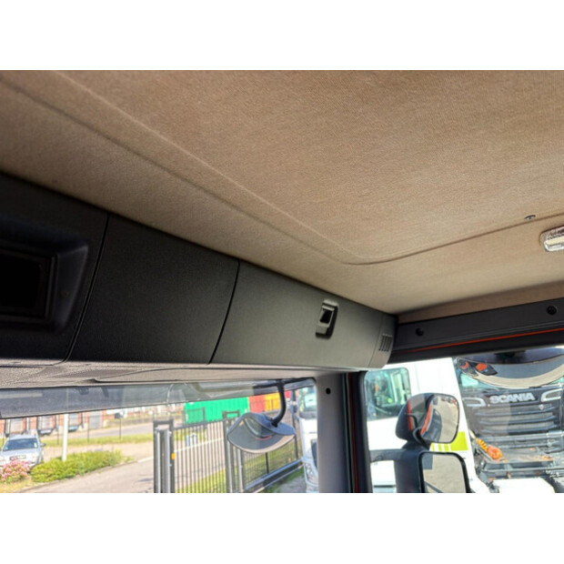 2015 Scania P280-48056812