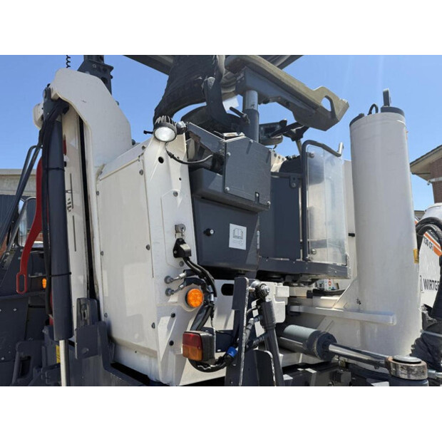 2017 Wirtgen W 130 CFi-48059485