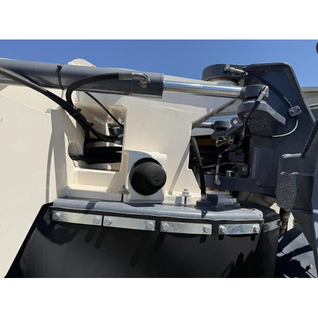2017 Wirtgen W 130 CFi-48059513
