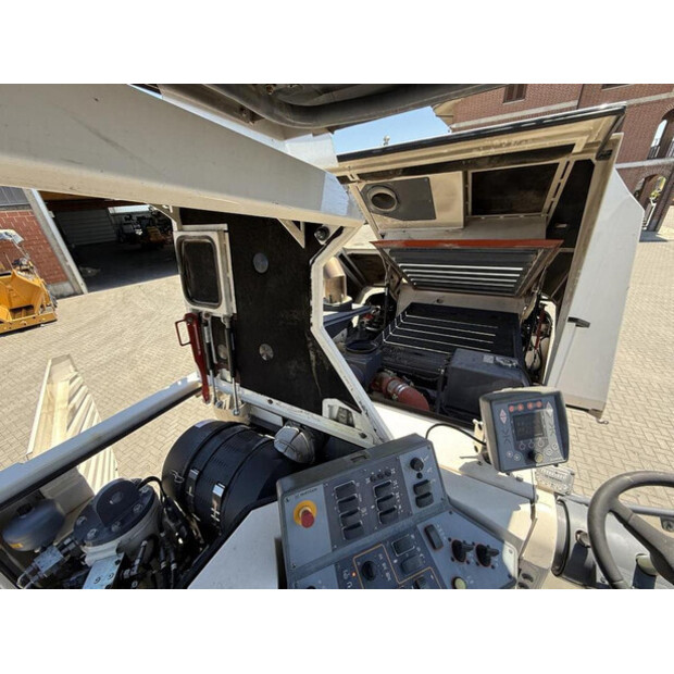 2017 Wirtgen W 130 CFi-48059577