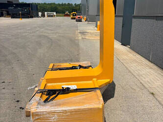 2024-caterpillar-988-1466210-48059884
