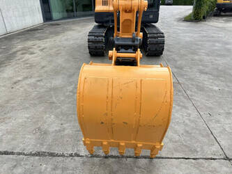 2020-hyundai-r60vs-1466221-48060091