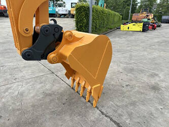 2020-hyundai-r60vs-1466221-48060092