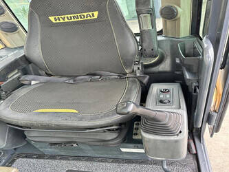 2020-hyundai-r60vs-1466221-48060127