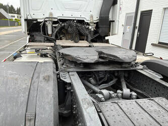 2024-mercedes-benz-actros-1945-48060238