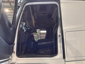 2024-mercedes-benz-actros-1945-48060242