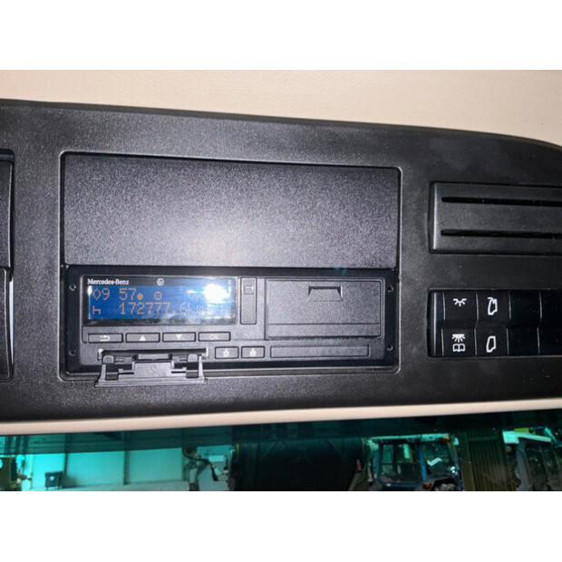 2024 Mercedes-Benz Actros 1945-48060245