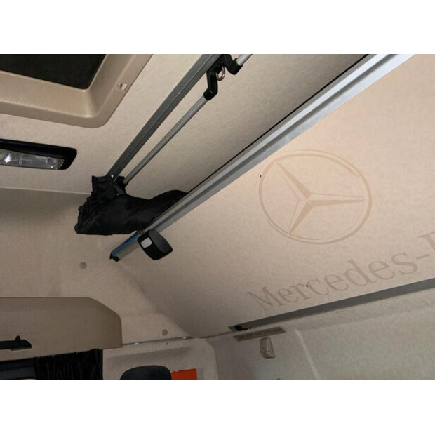 2024 Mercedes-Benz Actros 1945-48060248