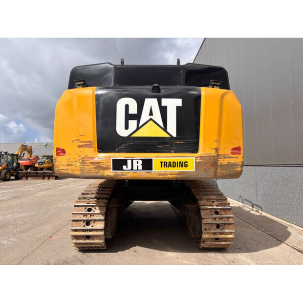 2017 Caterpillar 352FL-48060600