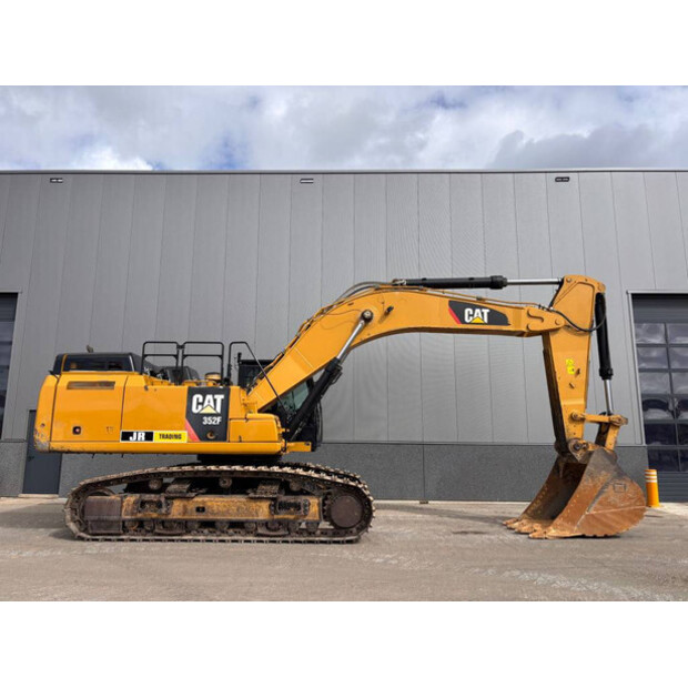 2017 Caterpillar 352FL-48060602