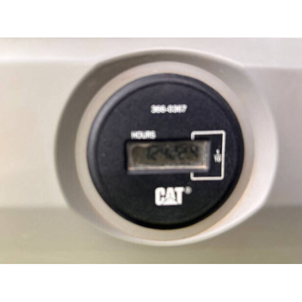 2017 Caterpillar 352FL-48060608
