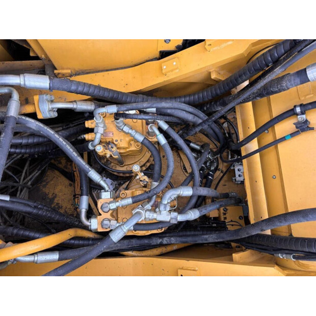 2017 Caterpillar 352FL-48060619