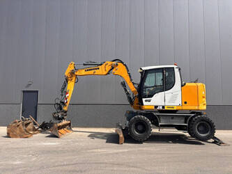 Image for WHEELED EXCAVATORS 2015 Liebherr A912