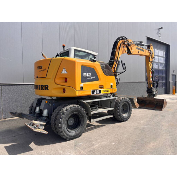 2015 Liebherr A912-48060861