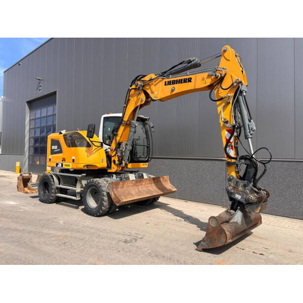 2015 Liebherr A912-48060863