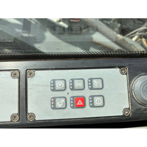 2015 Liebherr A912-48060872