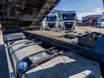 2010-volvo-fmx-460-1466251-48060920