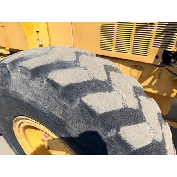 1997 Caterpillar 140H-48061754