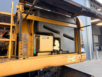 2003-caterpillar-m318c-1466384-48063273