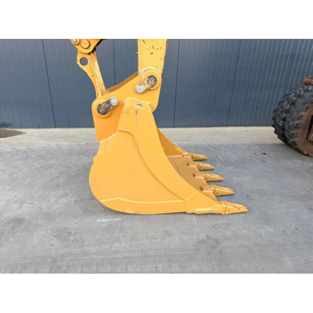2003 Caterpillar M318C-48063278