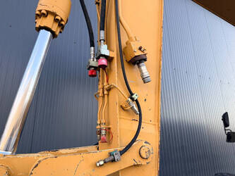 2003-caterpillar-m318c-1466384-48063292