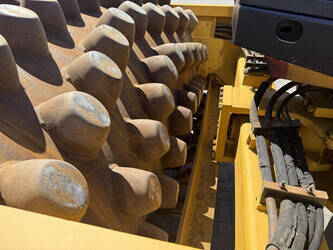 2010-caterpillar-cp74-1466410-48065864