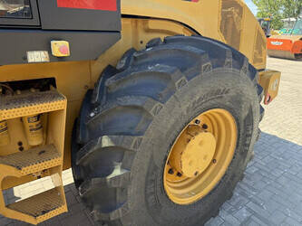 2010-caterpillar-cp74-1466410-48065869