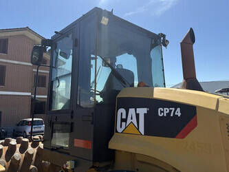 2010-caterpillar-cp74-1466410-48065875