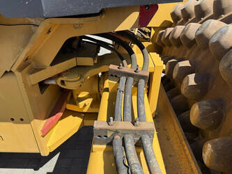 2010-caterpillar-cp74-1466410-48065887