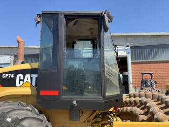 2010-caterpillar-cp74-1466410-48065889