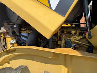 2010-caterpillar-cp74-1466410-48065915