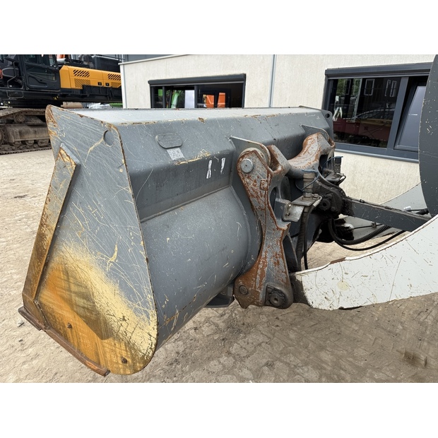 2017 Liebherr L514-48073598