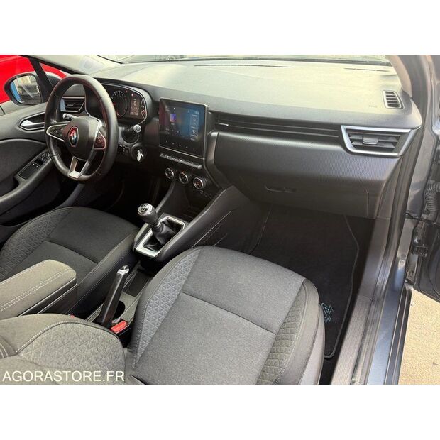 2020 Renault Clio-48077631