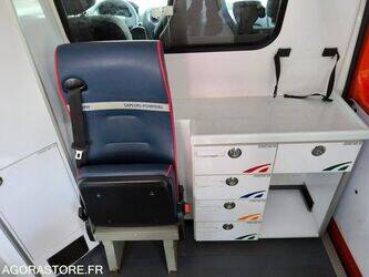 2010-renault-master-1466506-48077799