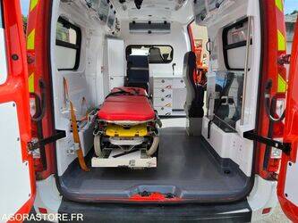 2010-renault-master-1466506-48077801