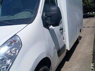 2011-renault-master-1466529-48078595