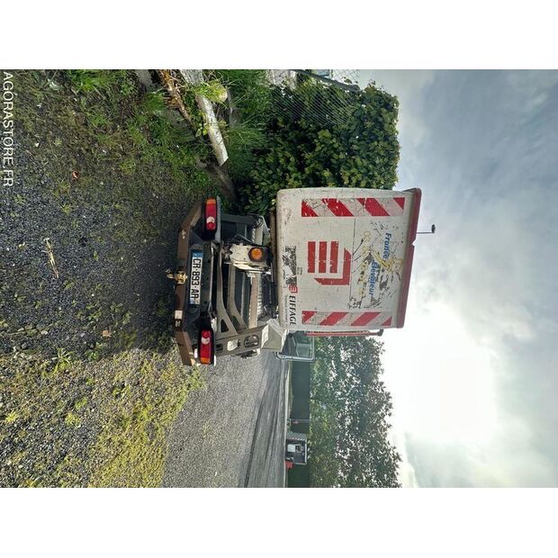 2013 Renault Maxity-48078791